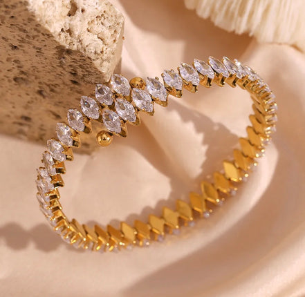 Bela Bangle