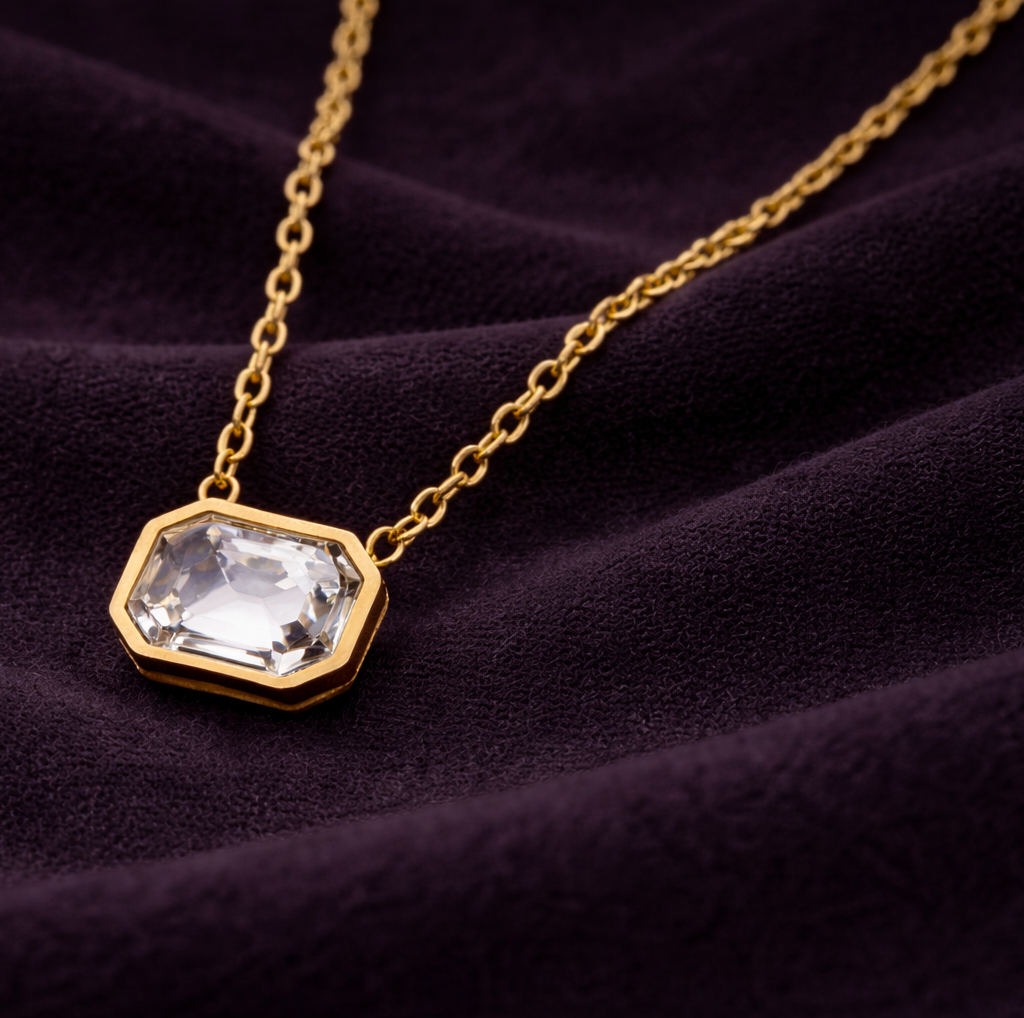 Lola Necklace